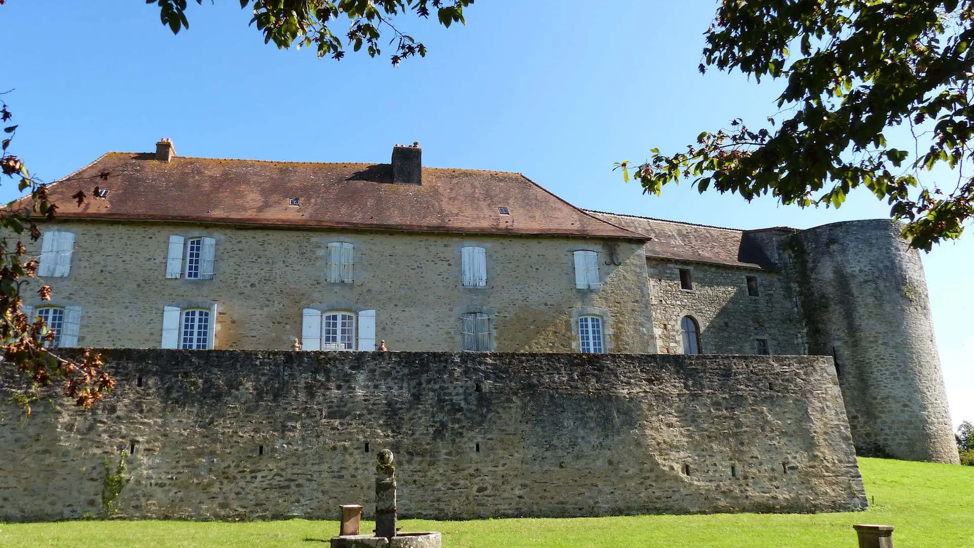 Châlus Chabrol @Sirtaqui Haute-Vienne