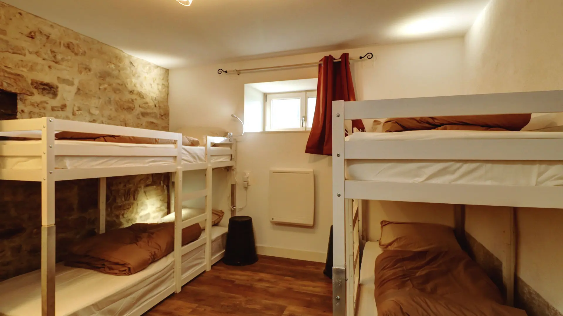 Chambre 4 01 - Gîte La Suite