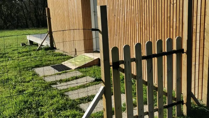 Chambre d'hôtes à l'orée acacias entrée PMR ¢G.Préjean