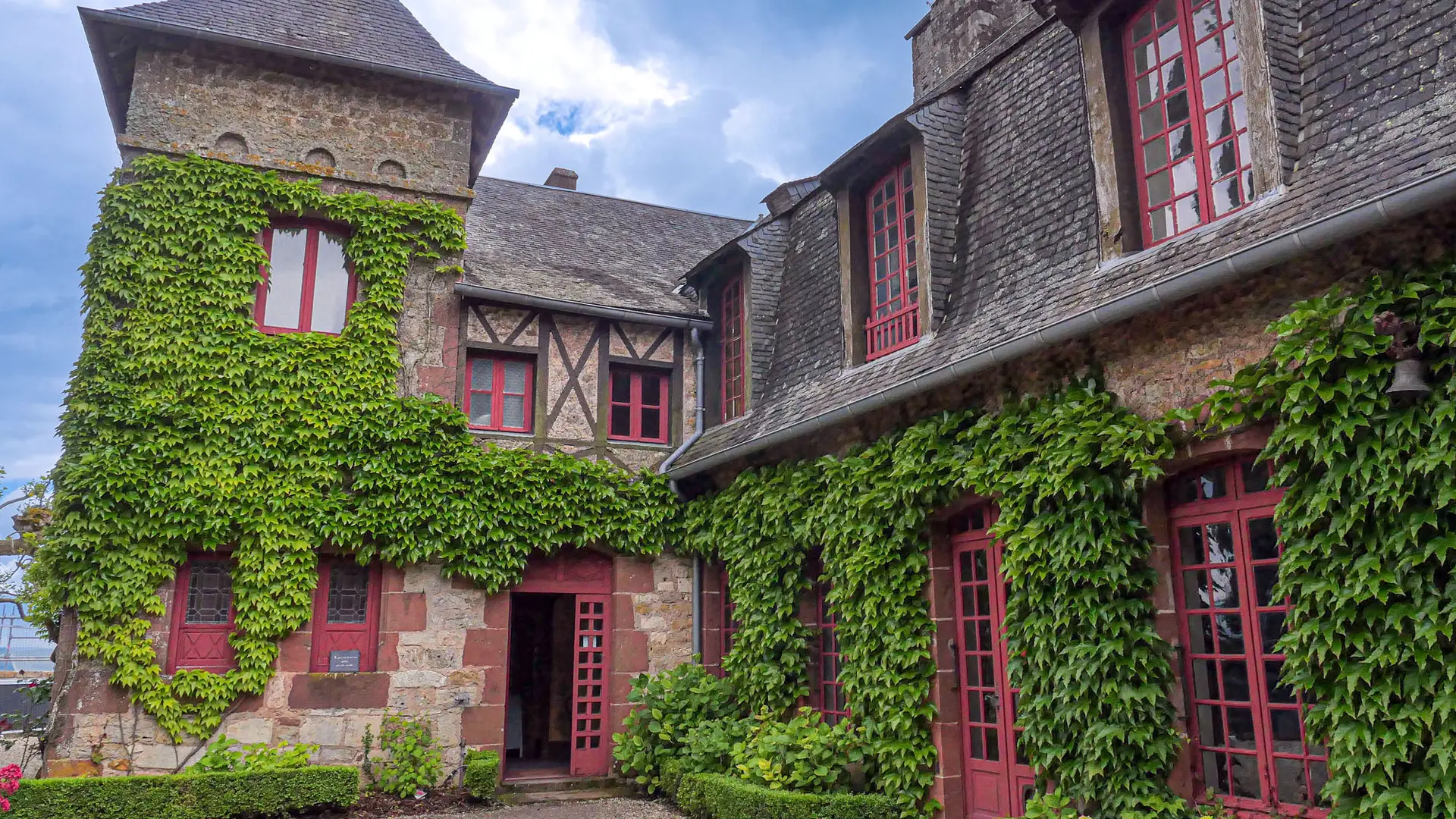 Corrèze Tourisme_GR46_Château de Turenne intérieur (3)_© David Genestal_juin 2024