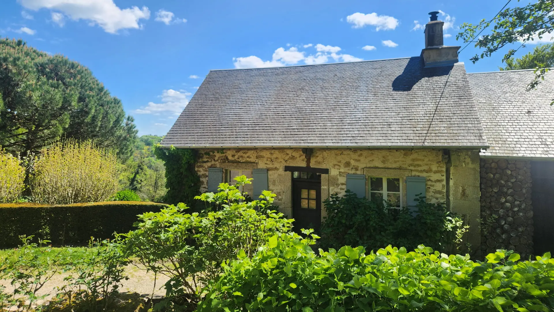 Cottage (2)