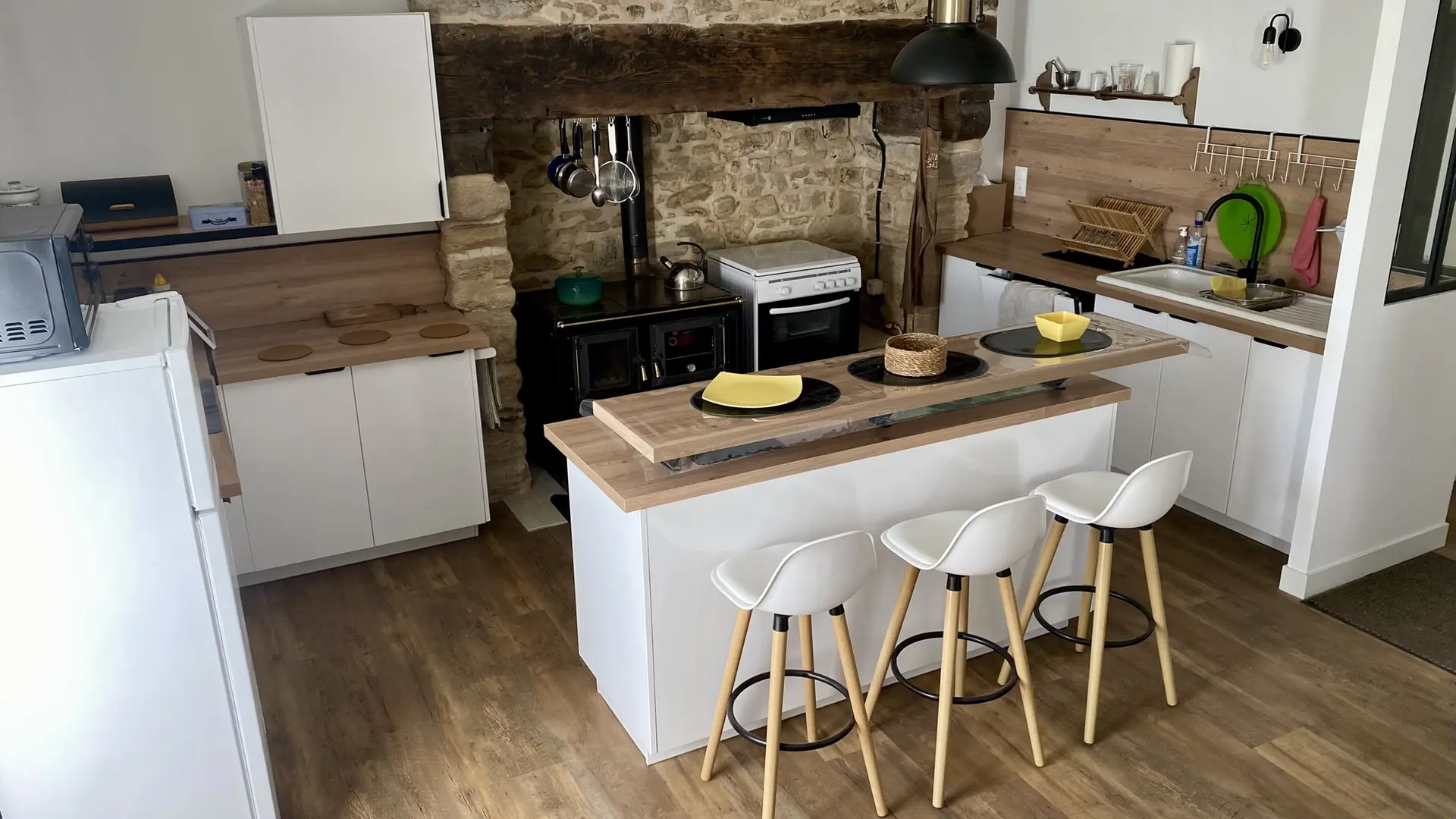 Cuisine 01 Gîte La Suite