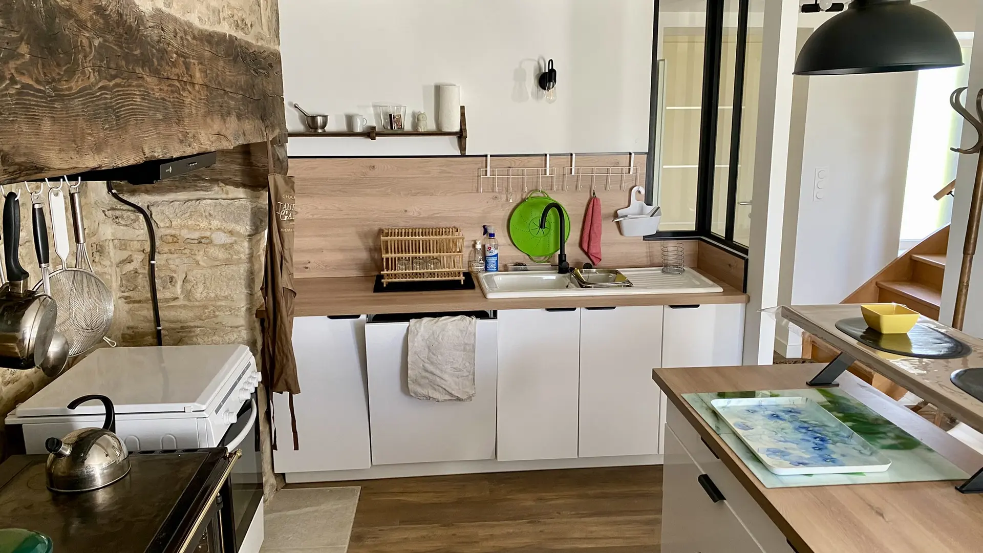 Cuisine 02 gîte La Suite