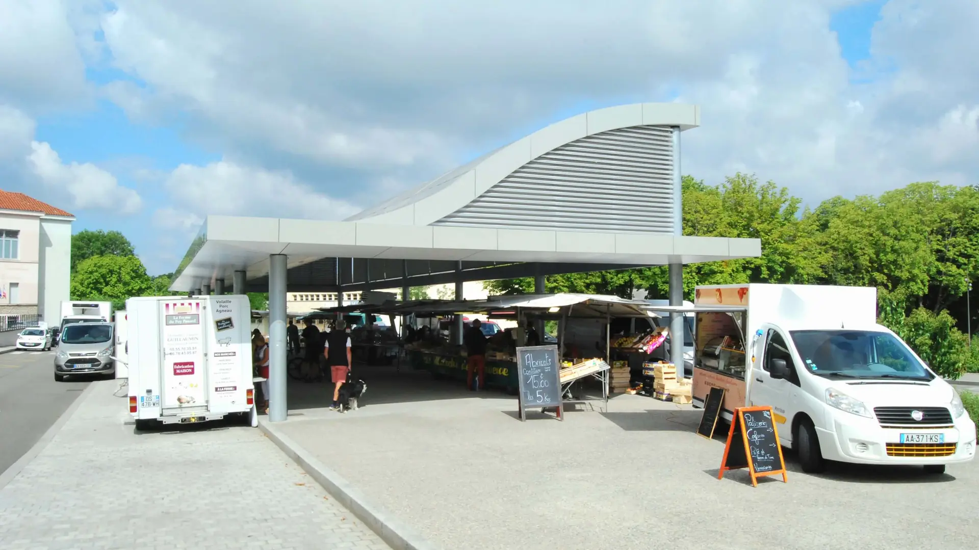 Halles