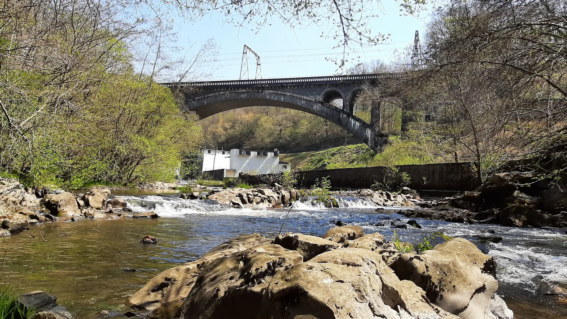 De Bialet aux Deux Viaducs - St-Ybard © A.Blanchet - Office de tourisme terres de Corrèze (32)