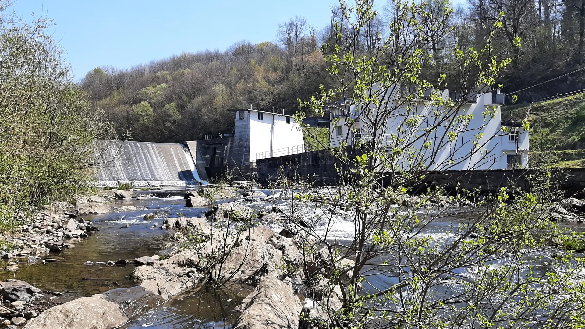 De Bialet aux Deux Viaducs - St-Ybard © A.Blanchet - Office de tourisme terres de Corrèze (44)