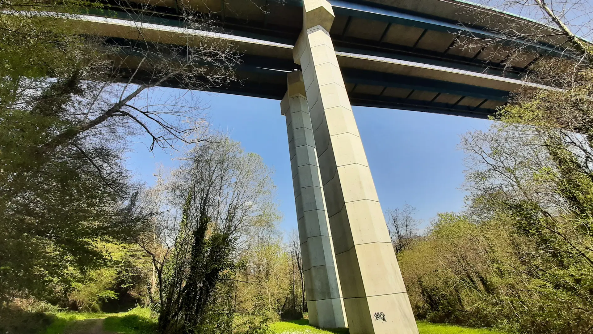 De Bialet aux Deux Viaducs - St-Ybard © A.Blanchet - Office de tourisme terres de Corrèze (51)