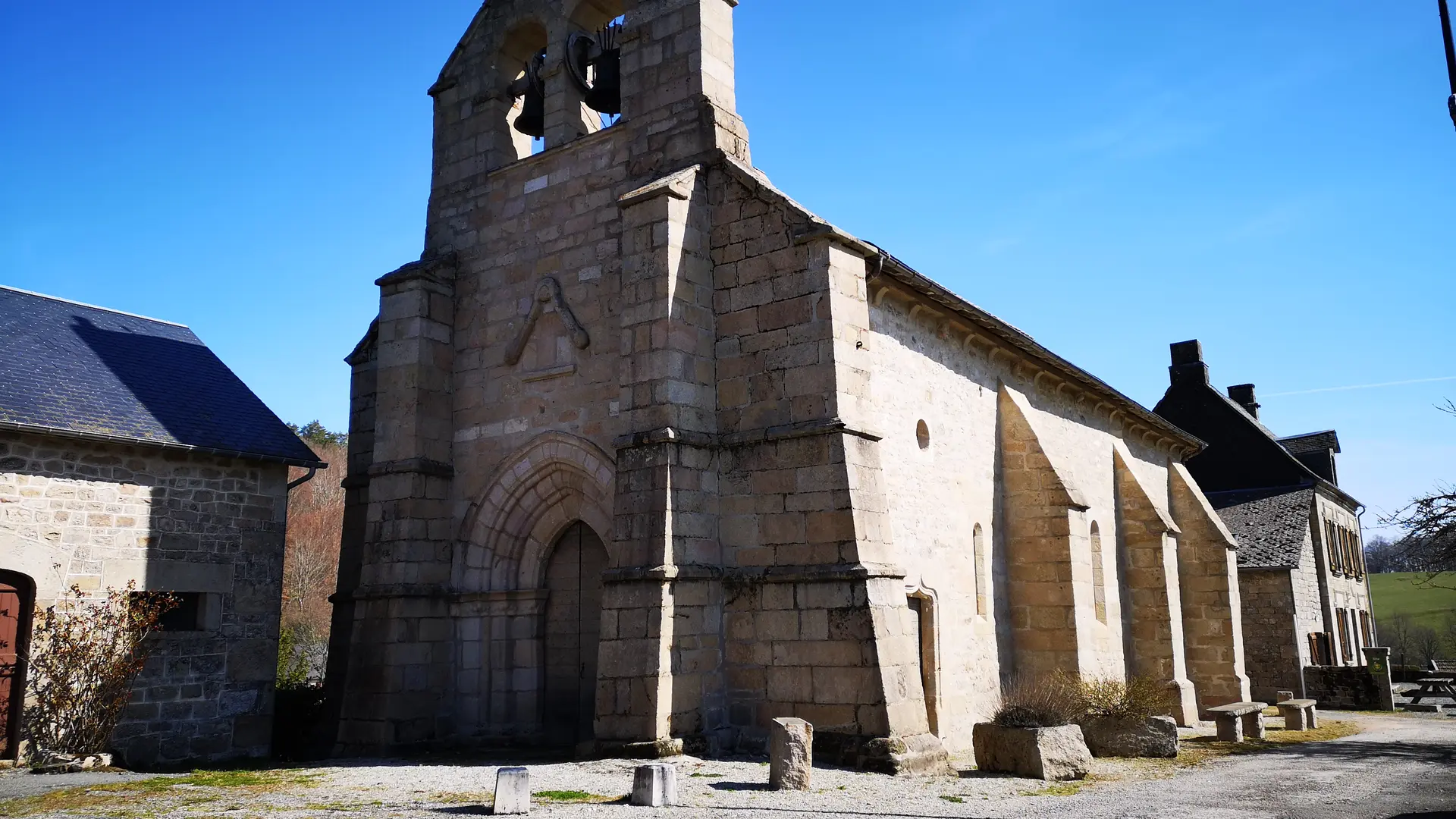 Eglise - Viam © L Léonard
