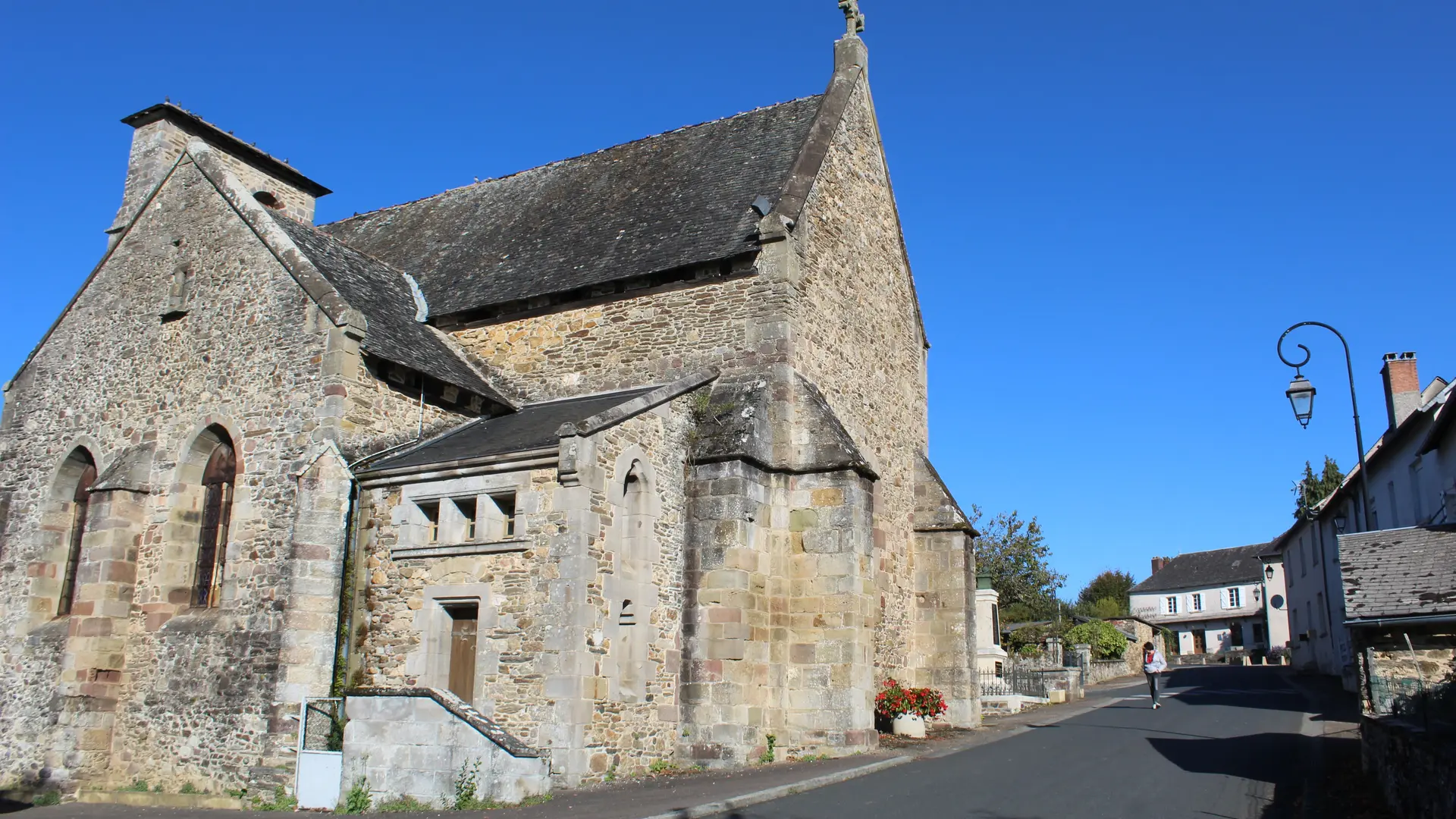Eglise St Eutrope - Sur les pas d'innocent IC - Beyssac © Jade lautrete Office de tourisme terres de corrèze (5)