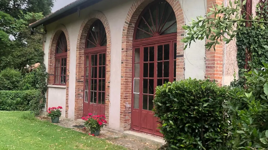 Extérieur salle de jeux Domaine de Palumbo