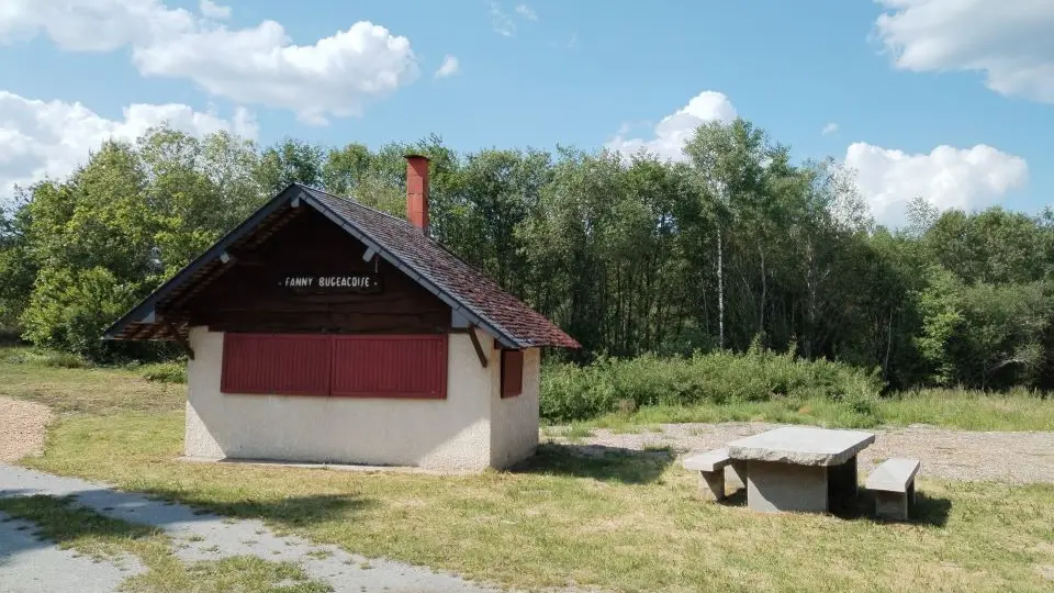 Fanny bugeacoise chalet pétanque H © ValPige