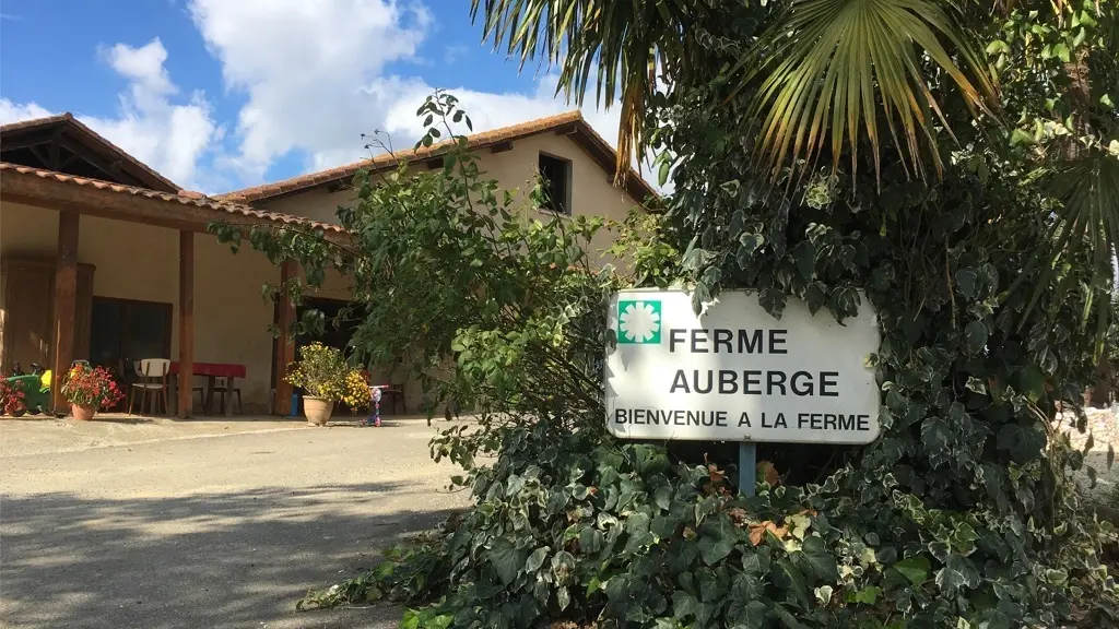 Ferme-Auberge-Haza-extérieur