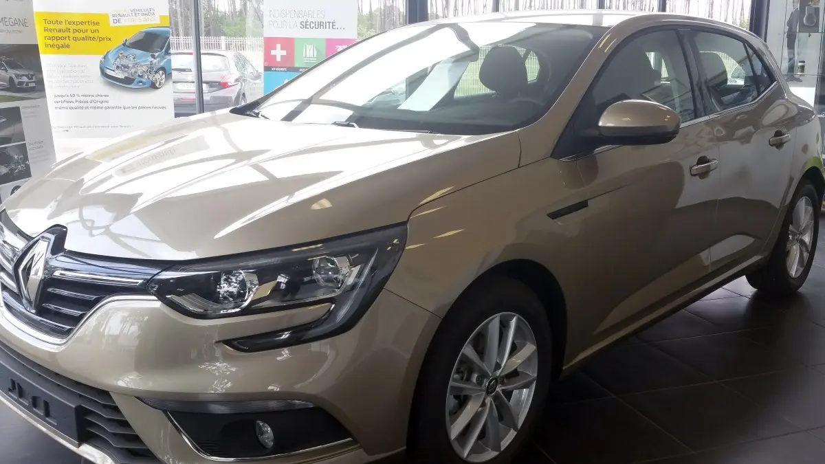 Garage Renault Salles et Dutrey 2016