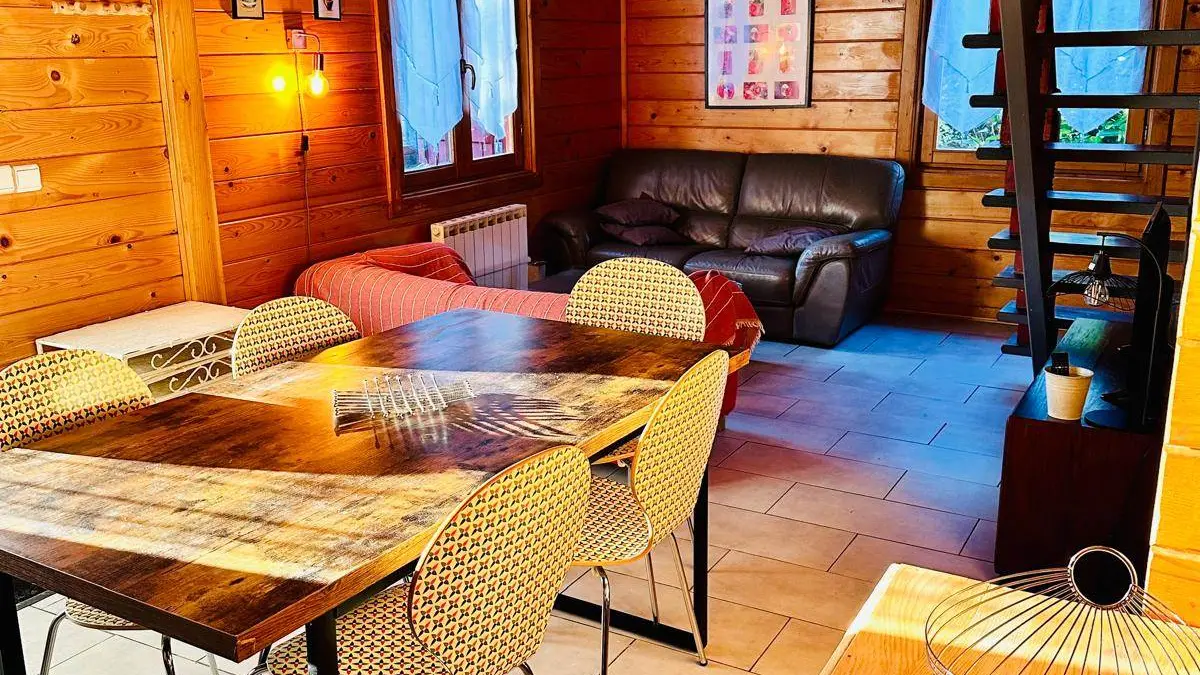 Gite-2,-salon-salle-a-manger
