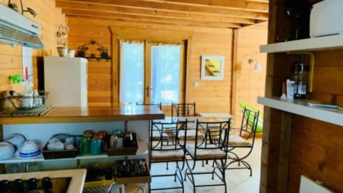 Gîte-3-Les-Chalets-de-Meilhac-2