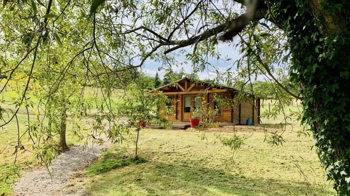 Gîte-4-Les-Chalets-de-Meilhac-1