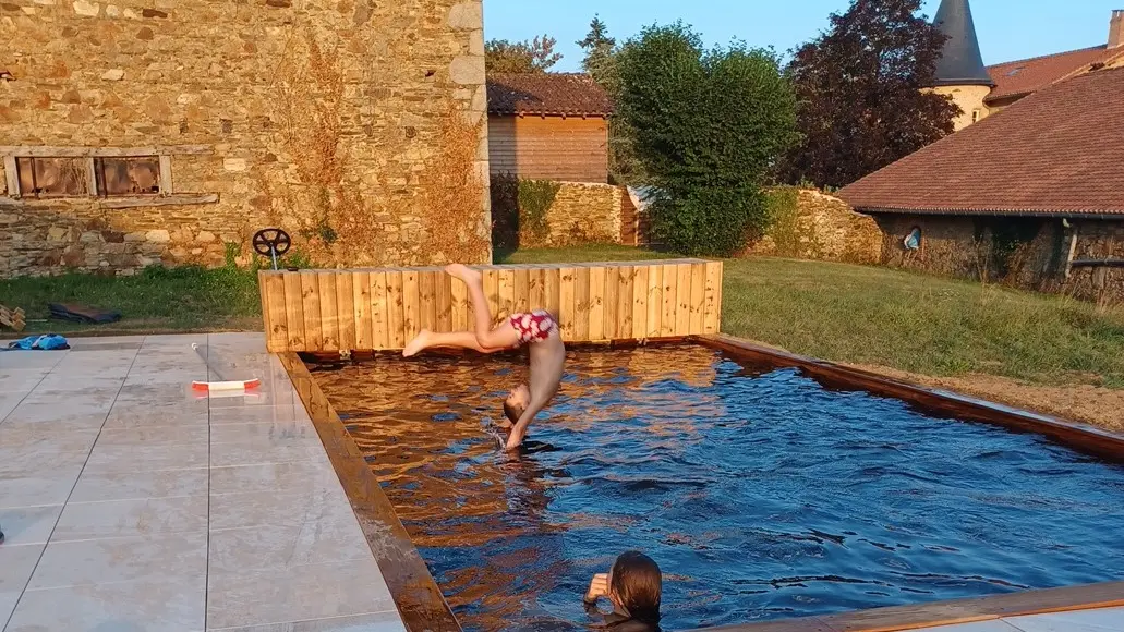 Gîte d'Aômé_piscine