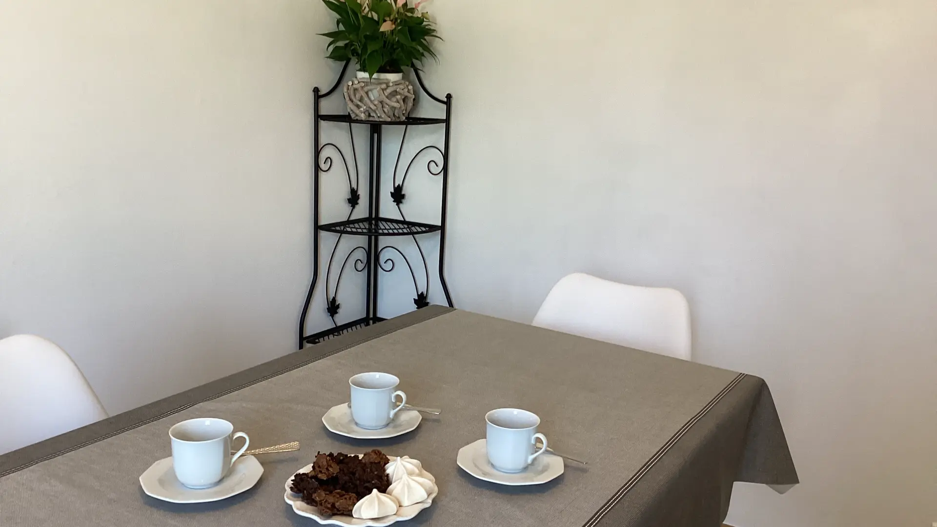 Petit déjeuner Les chambres de Ma'Nous