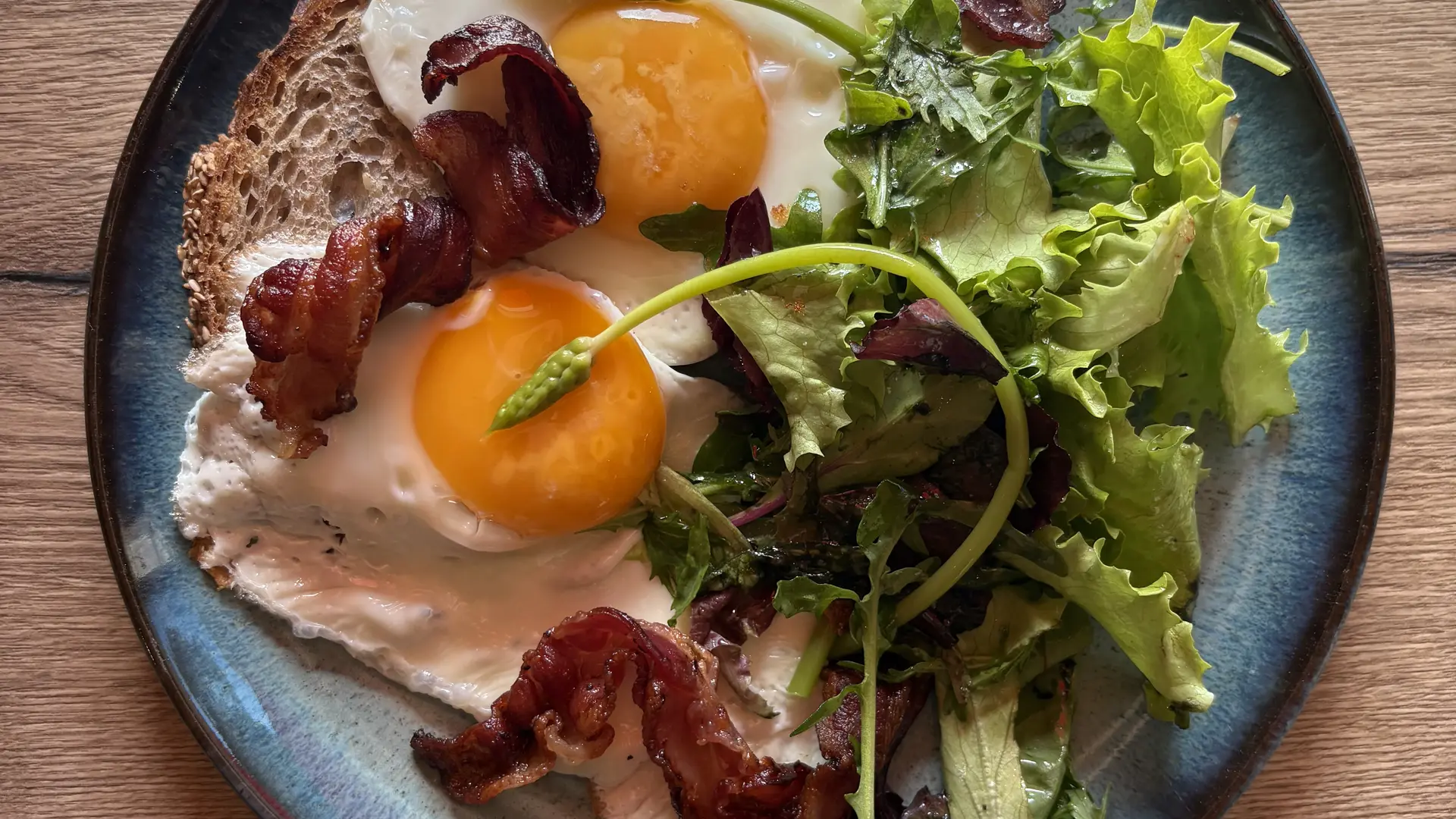 Toast et Oeuf au plat