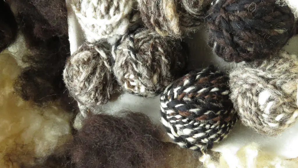 petotes de laine filées