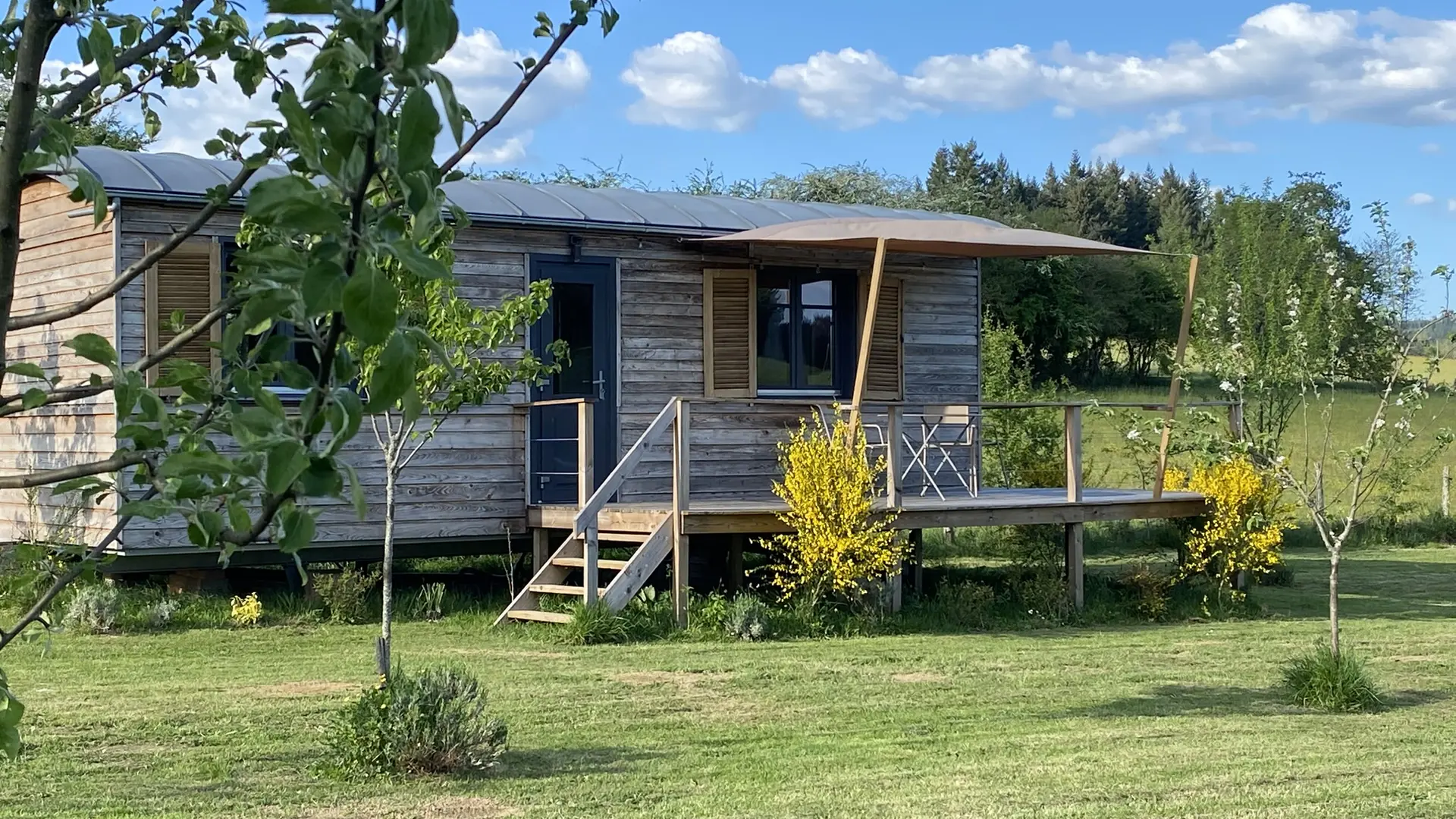 Roulotte du Verger, au coeur d'une belle nature.