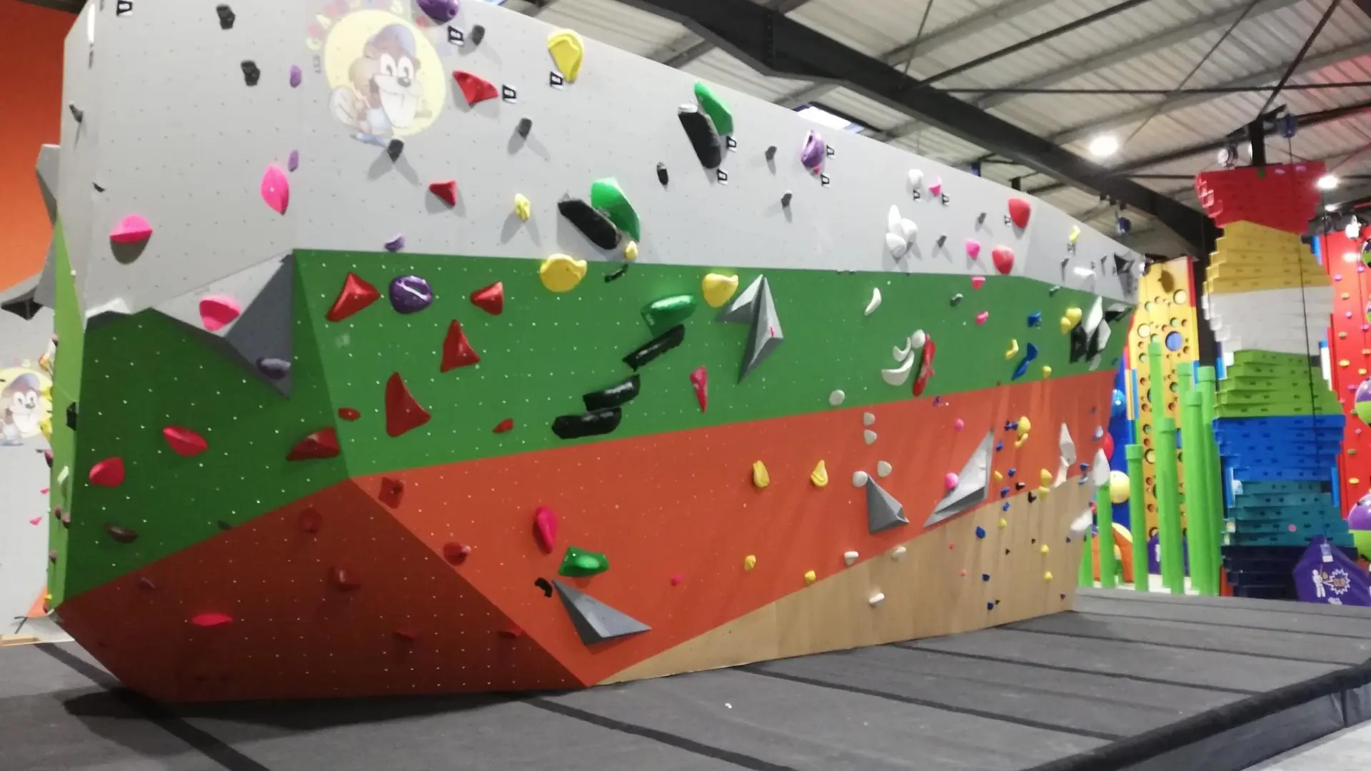 LES GRANDS CASTORS - murs escalades ludiques pistes et parcours
