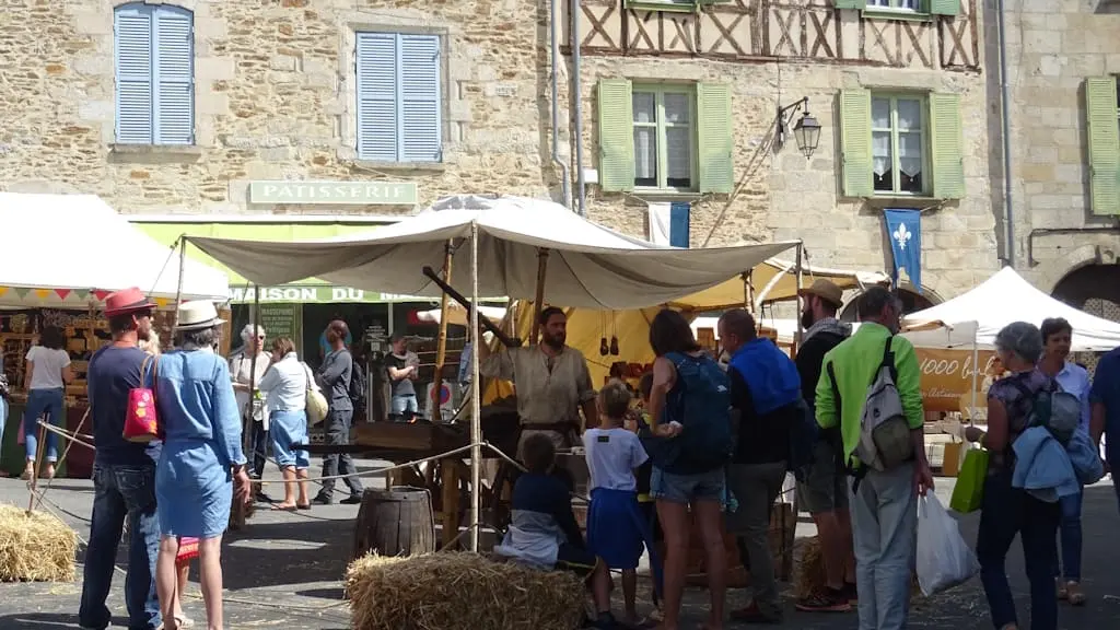 L'atelier du forgeron à la fête médiévale de Saint Léonard en Limousin