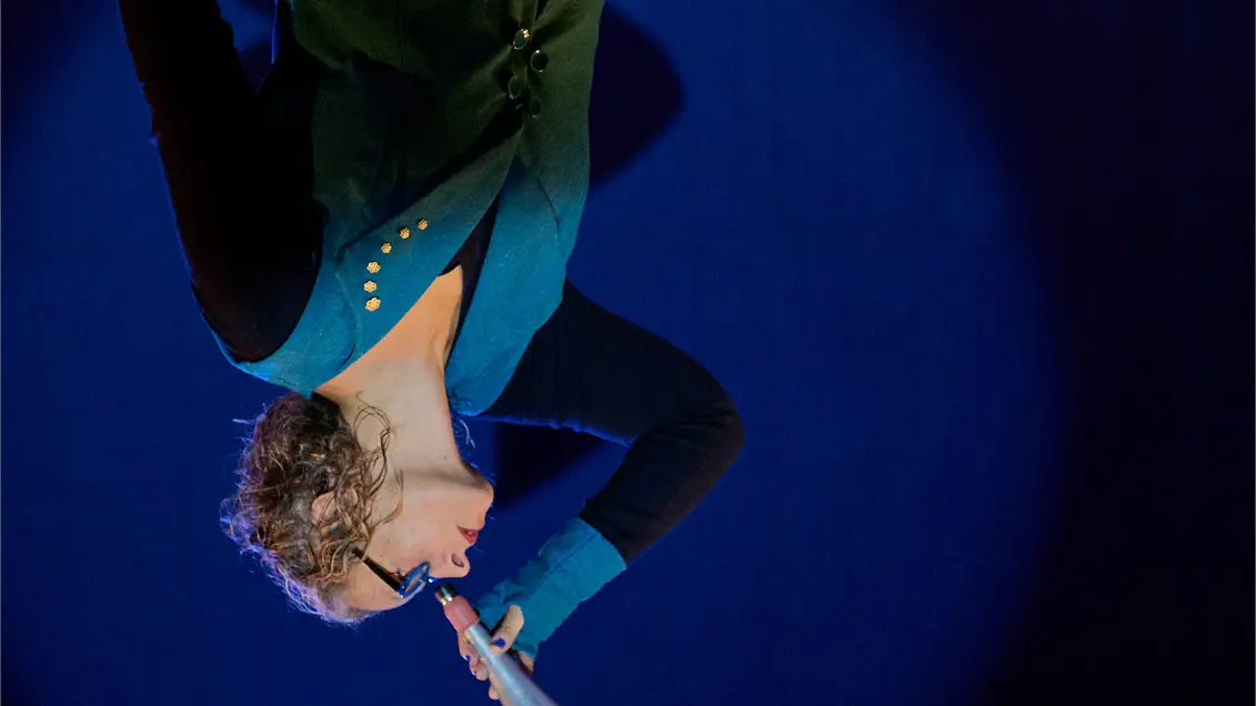 LAD-Dans-la-lune-aff-web