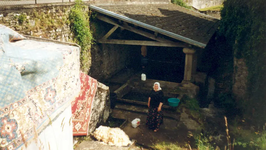 Lavoir Avenue de Sainte-Anne Lavandieres2000
