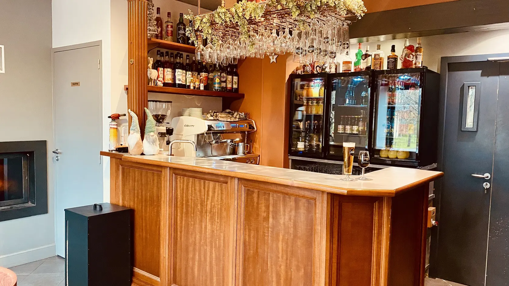 Le Saint Y Bar ©le saint y bar (2) - Copie