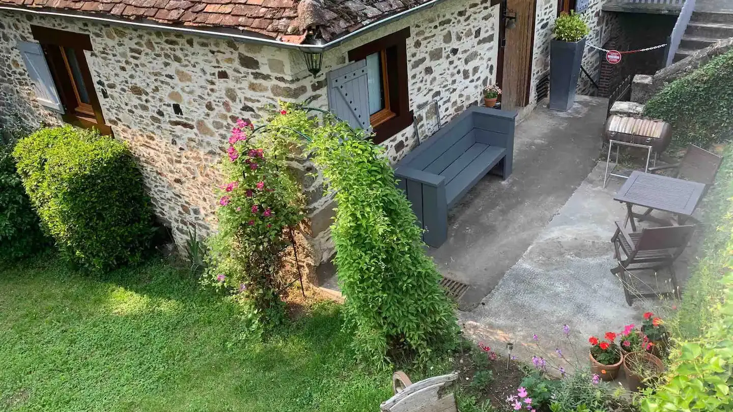 Le domaine sous l'Abbatiale ©C. Van Der Bijl (4)