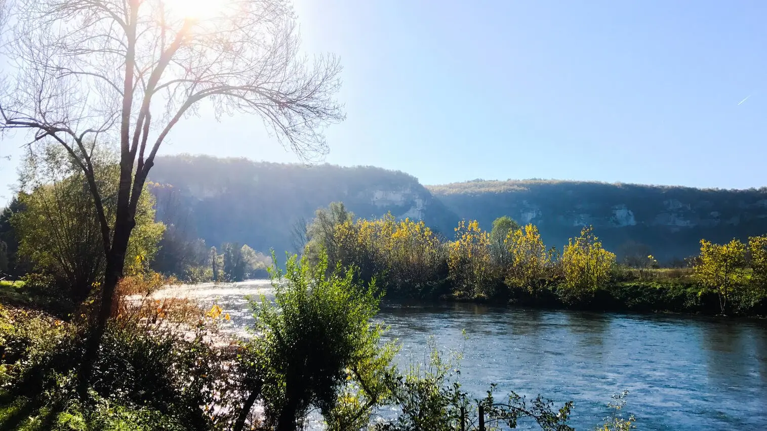 Les Eyzies en automne- Bords de Vézère