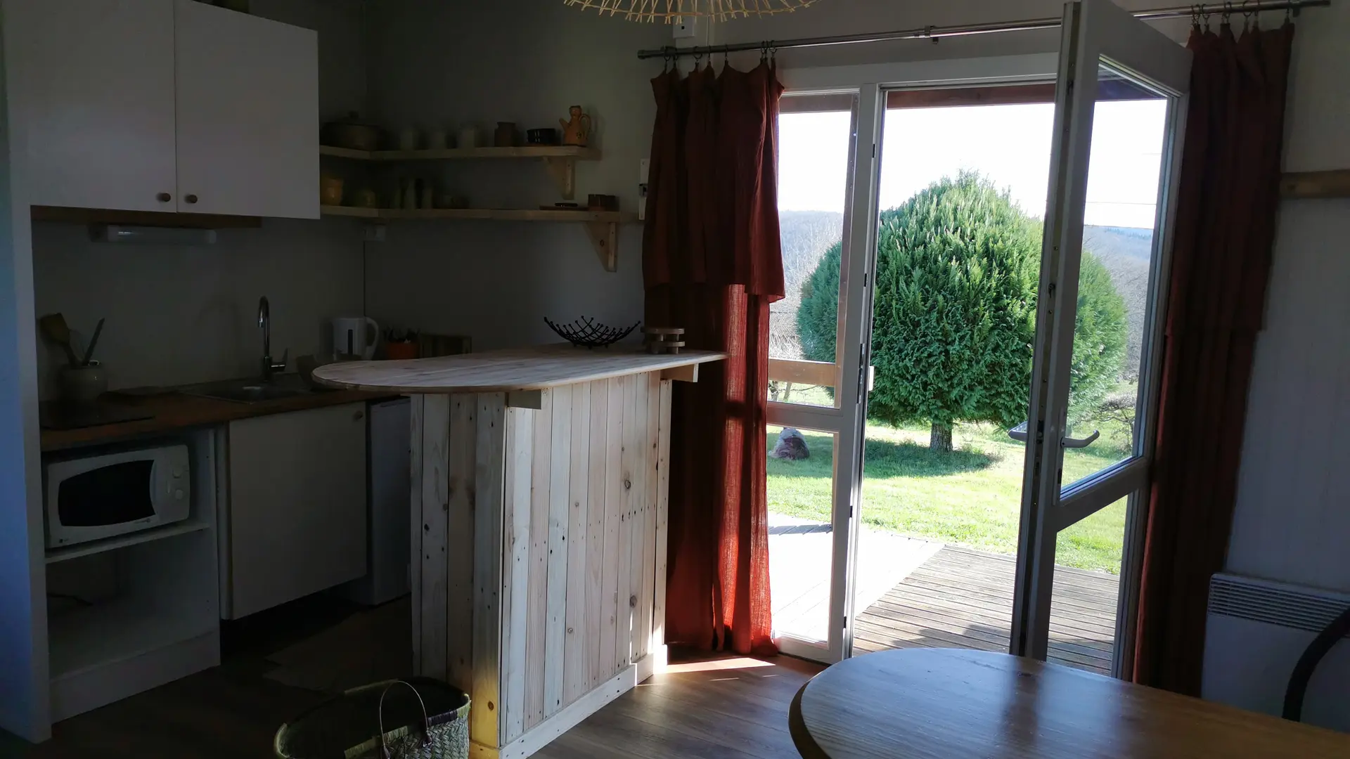 Les maisons de Coline-le bar du gîte Sorbus