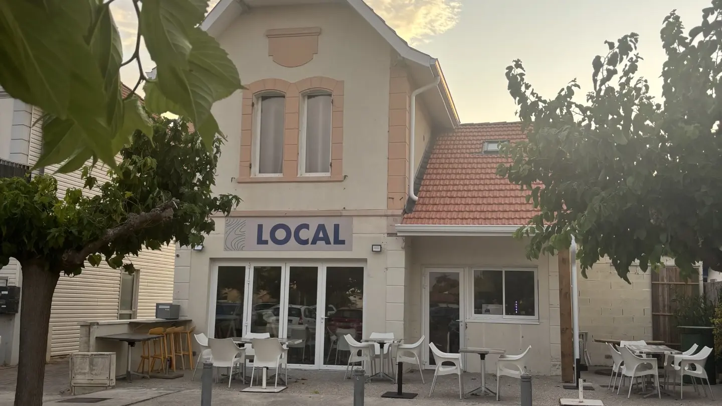 Local_extérieur