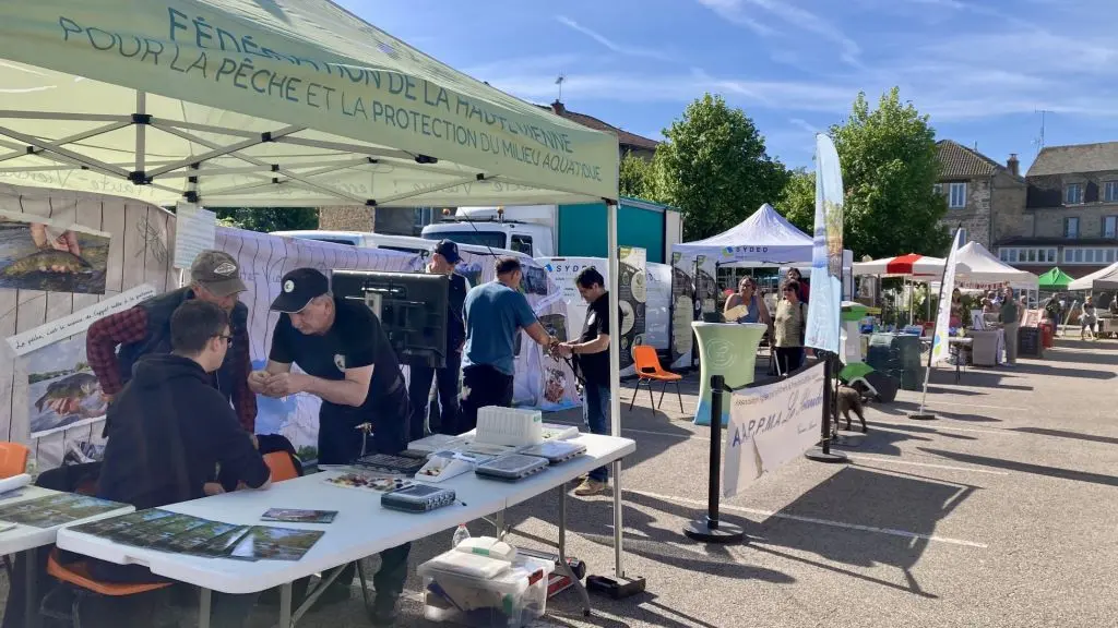 Marché aux fleurs Eymoutiers 2025
