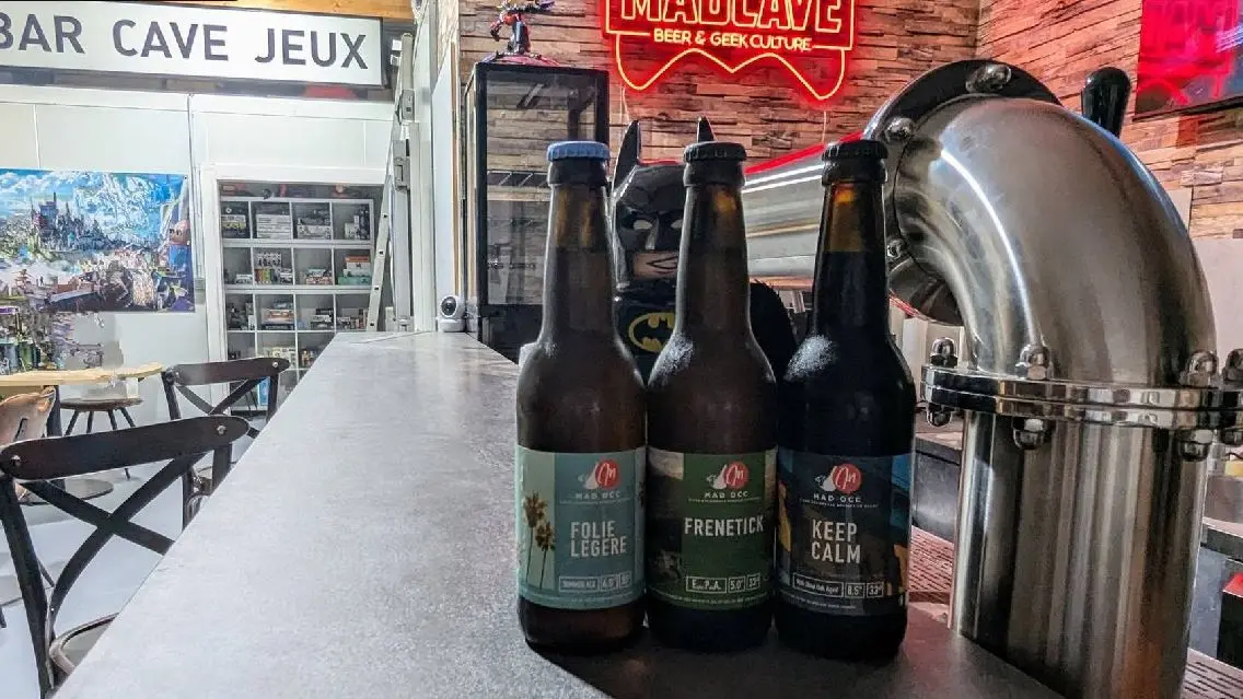 Mad Cave (3)