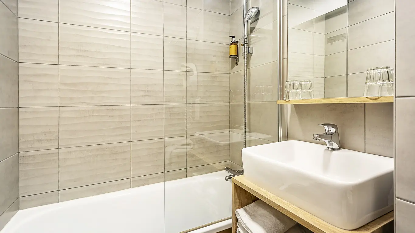 Ostal Pau Université_sdb