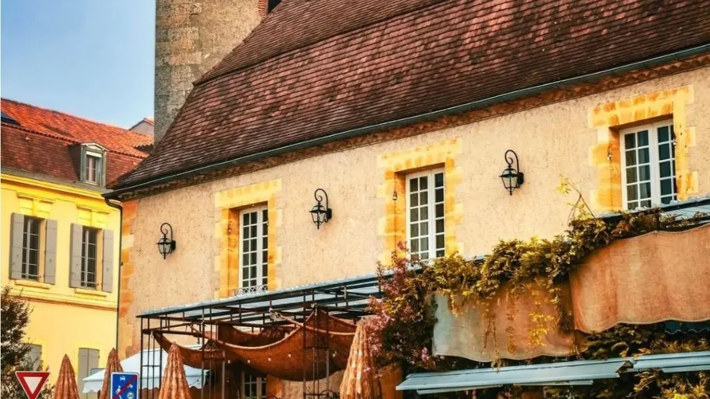 PHOTO-2026-01-29-00-22-06 3 Mika Mickael Massart