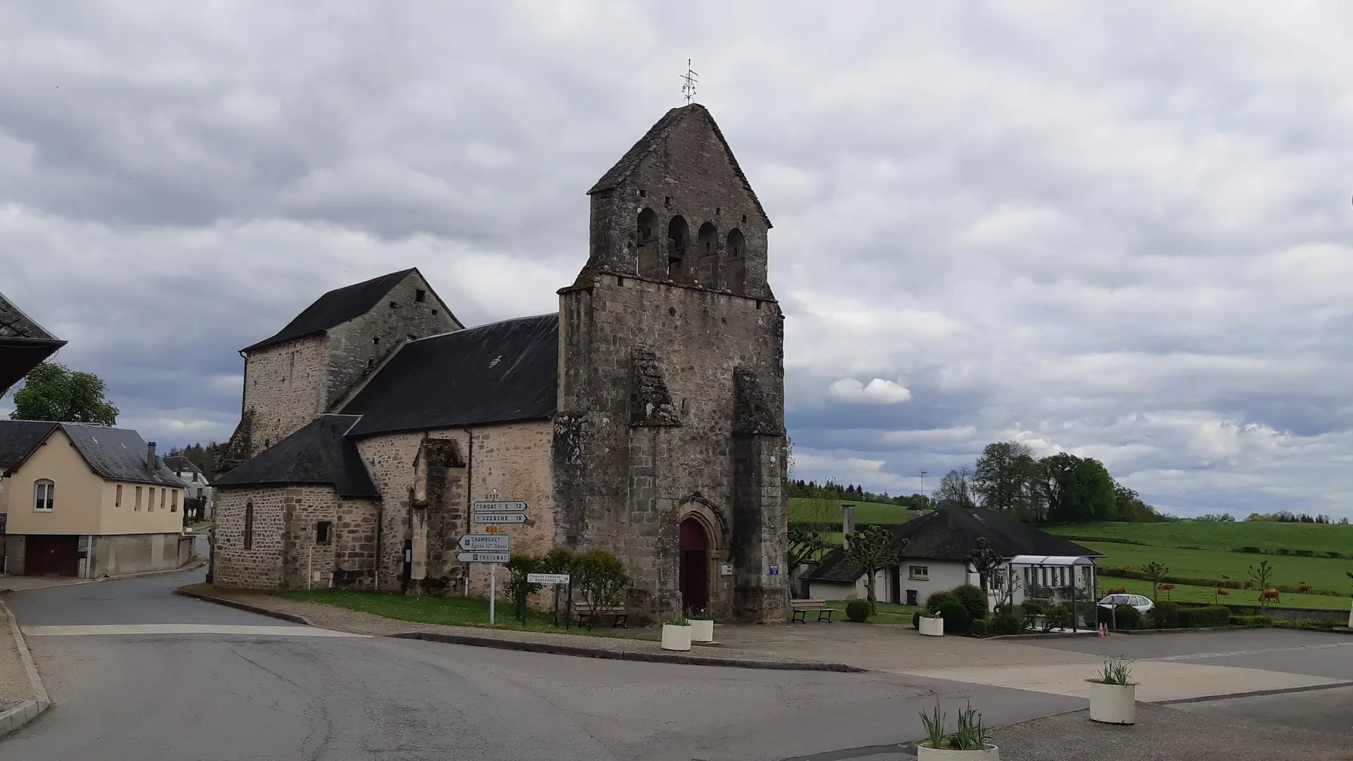 Par Monts et par Vaux - Meilhards © A.Blanchet - Office de tourisme Terres de Corrèze (59)