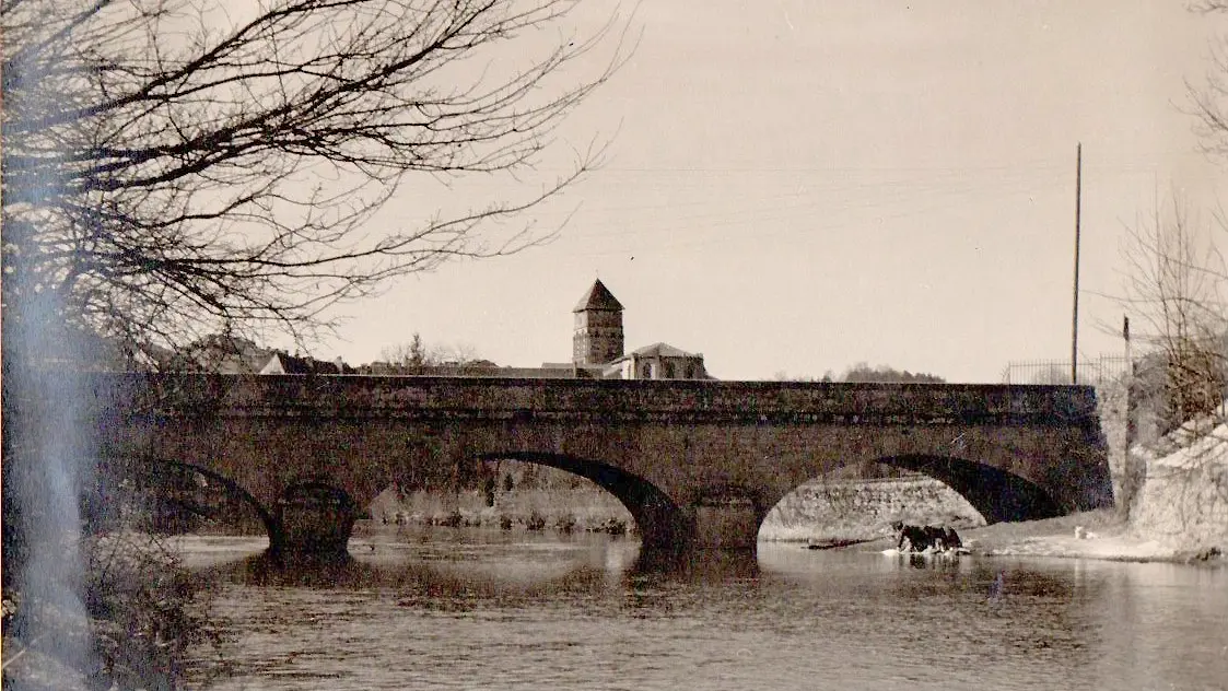 Pont de Nedde lavandieres