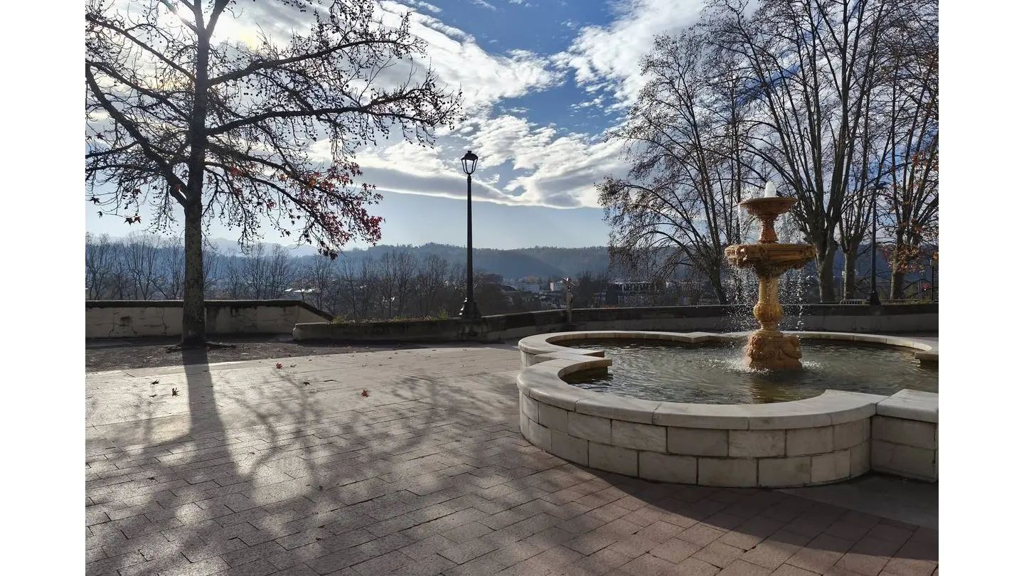 Place de la déportation fontaine