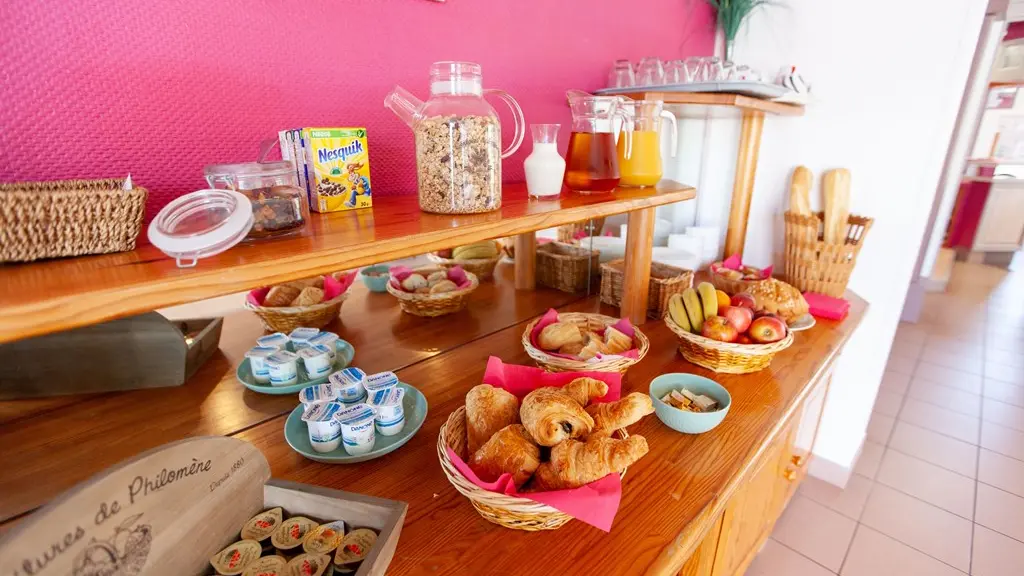 Rés Les Hameaux - buffet petit-déj