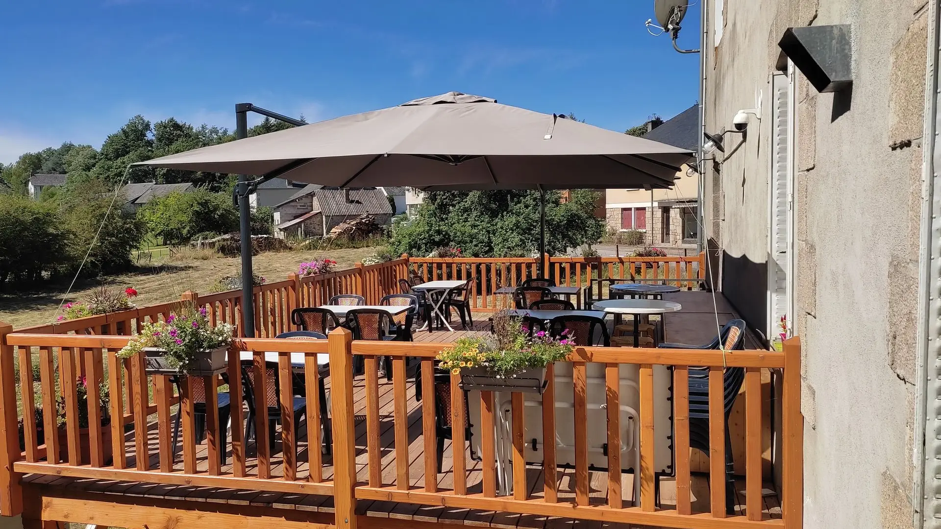 Restaurant_la_Marmite_Montaignac_1