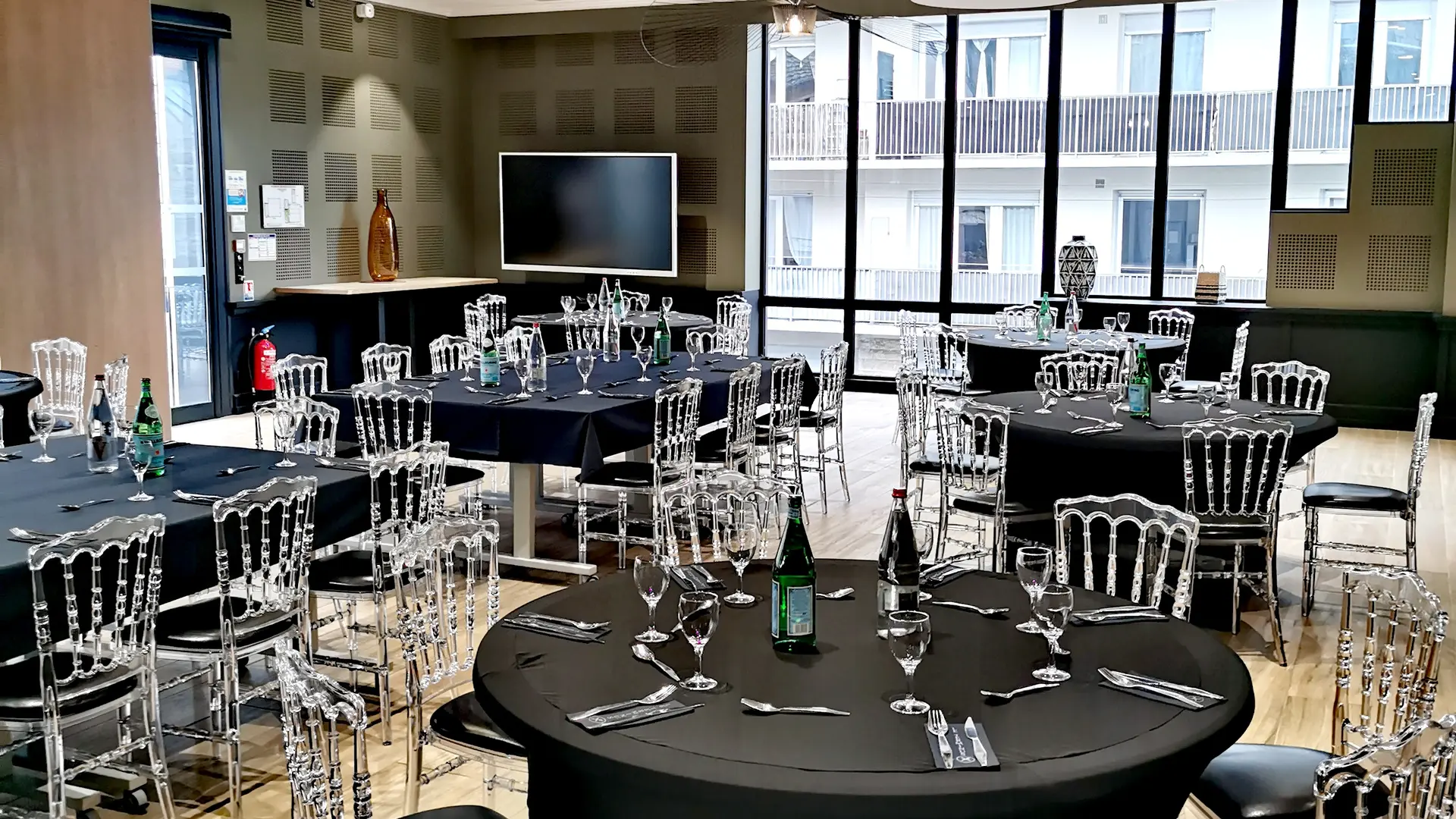 SALLE 1