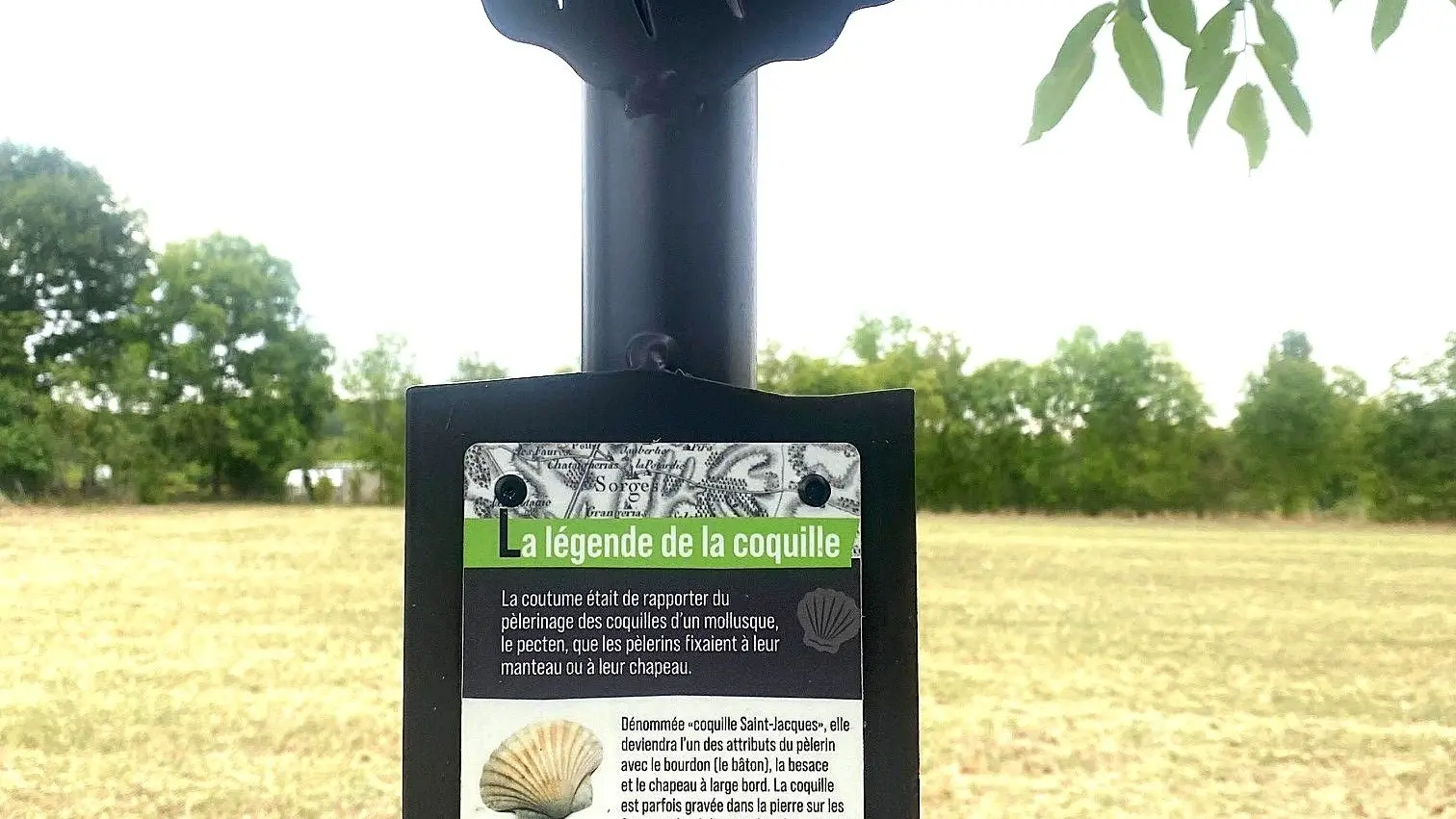 SORGES-Boucle des chateaux-Panneau info coquille
