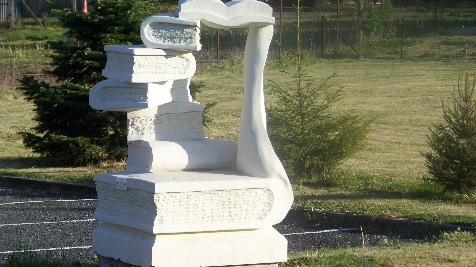 Sculpture - Entre Etangs et Chateaux - Salon la Tour © N.Jumelle - Office de Tourisme Terres de Corrèze