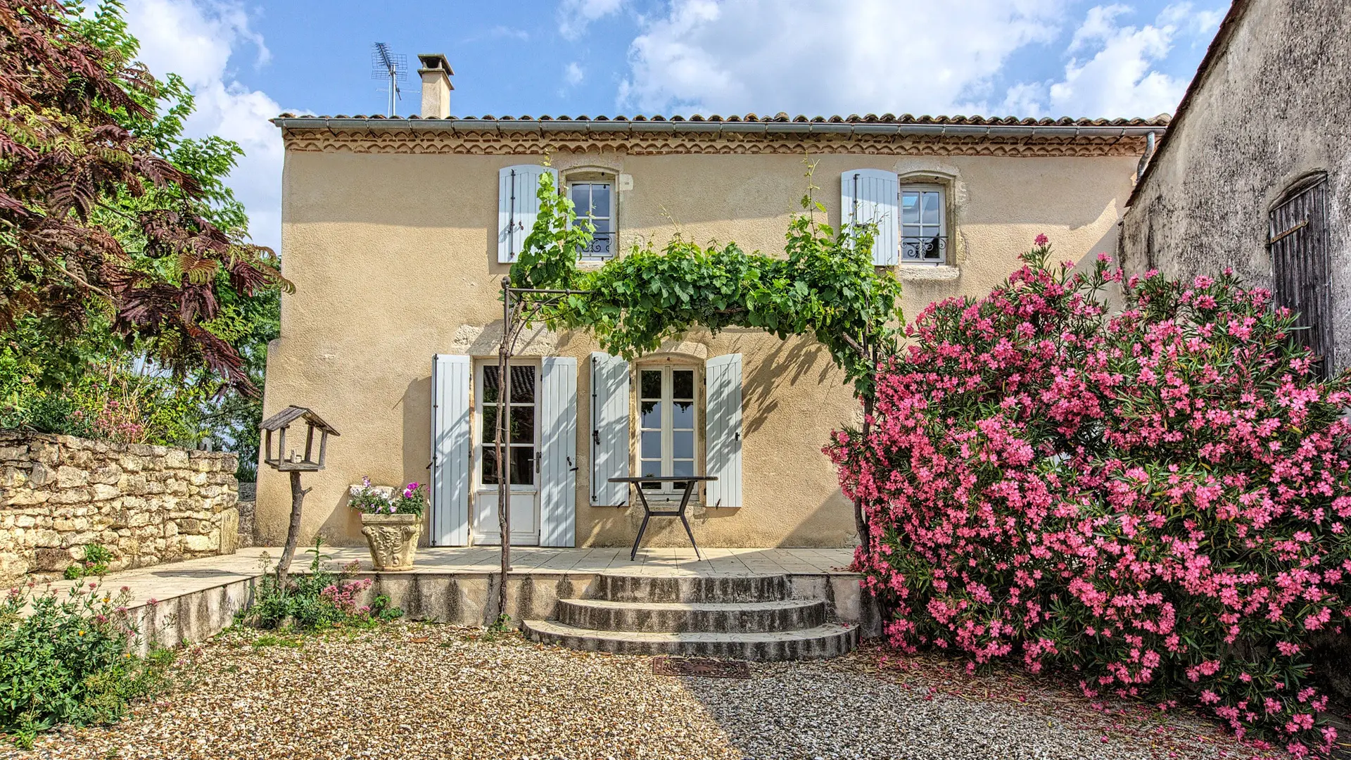 Saint-Seurin-de-Cursac - Mme MORVAN1