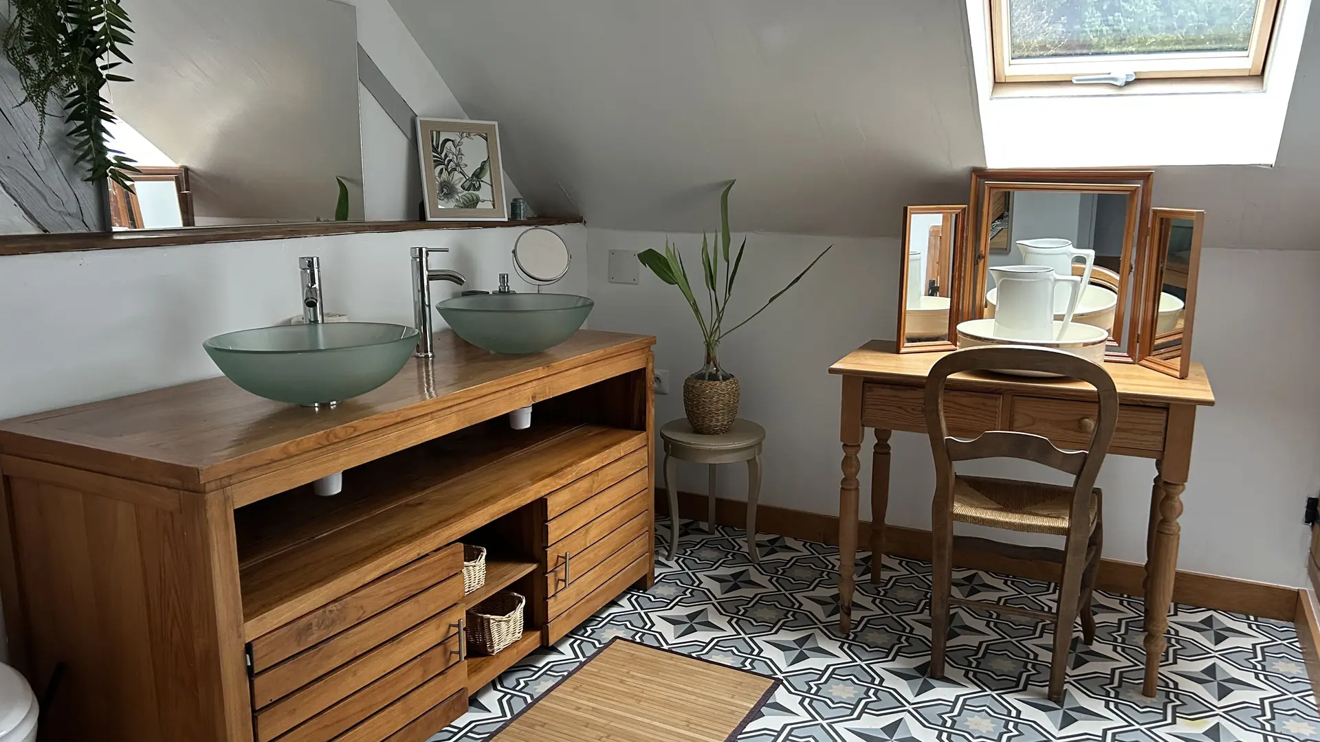 Salle d'eau Fleur- Grange de Moli - Vigeois ©L Golfier (1)