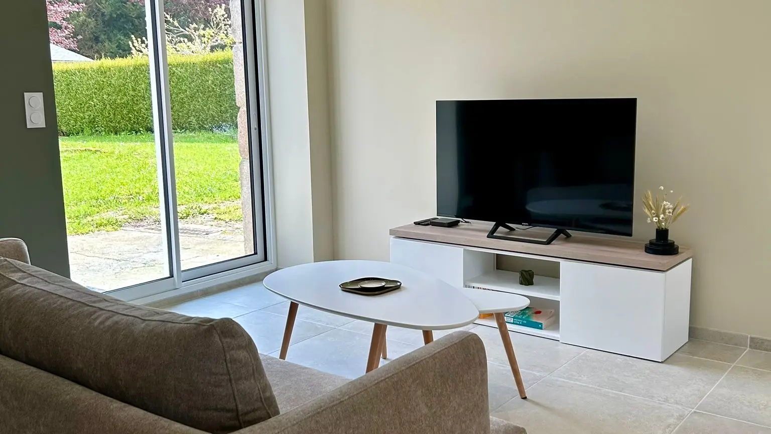 Salon & TV