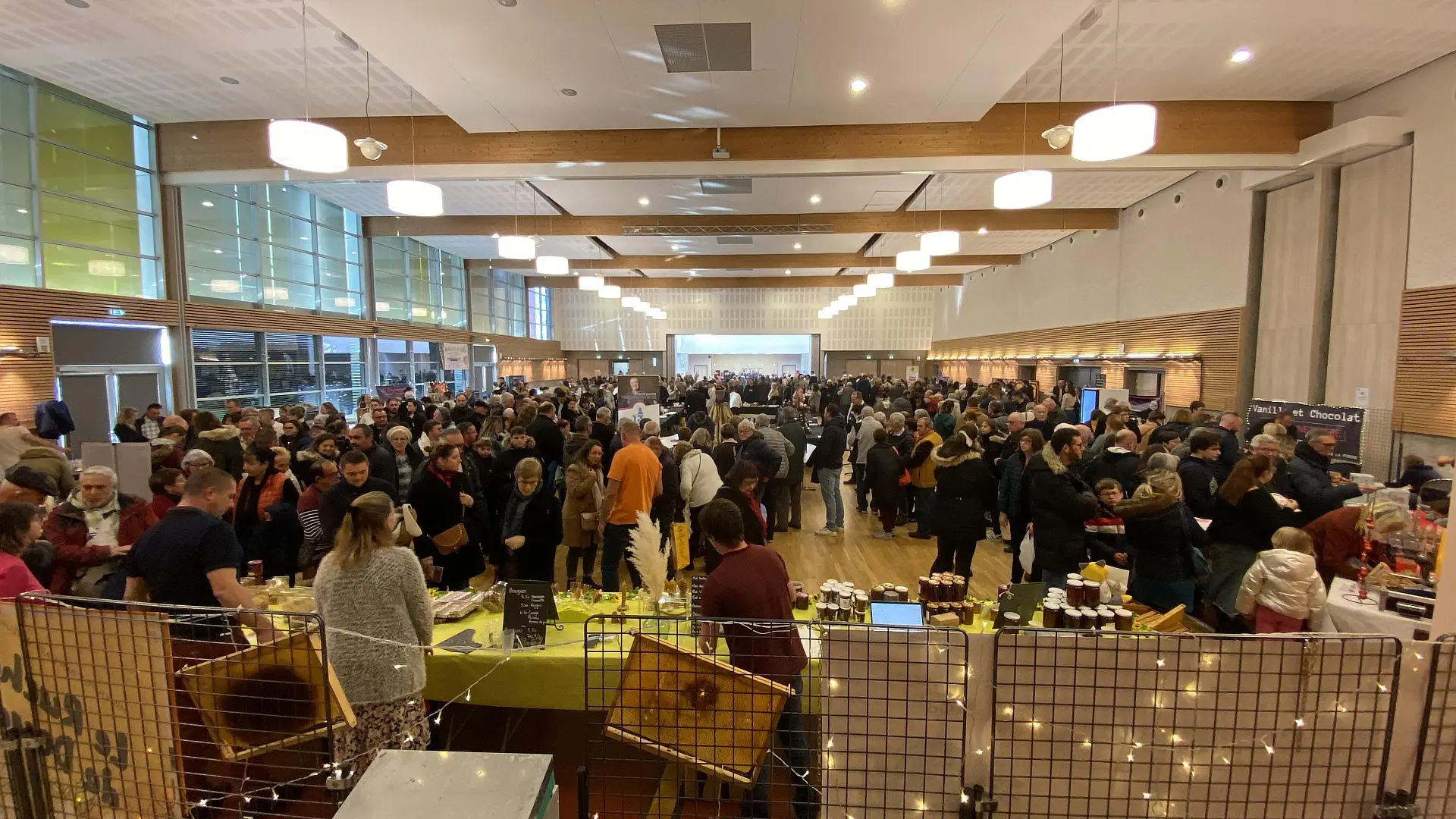 Salon de la madeleine et du chocolat 2023 Saint-Yrieix public